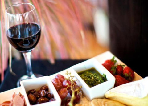 Oceanview Estate Vineyard Cottages - Geraldton Accommodation 1