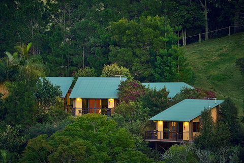 Dayboro Cottages & Llama Walks - Geraldton Accommodation 3