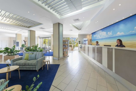 Oaks Hervey Bay Resort And Spa - Geraldton Accommodation 0