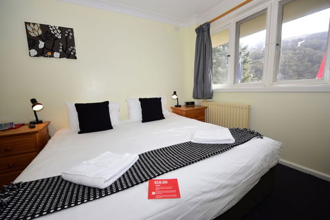 Black Bear Inn - Geraldton Accommodation 5