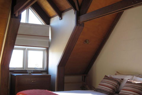 Vineyard Cottages - Geraldton Accommodation 3