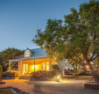 Vineyard Cottages - Geraldton Accommodation