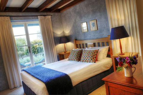 Vineyard Cottages - Geraldton Accommodation 5