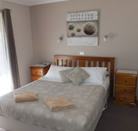 Lakes Entrance Country Cottages - Geraldton Accommodation
