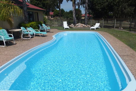 Lakes Entrance Country Cottages - Geraldton Accommodation 3