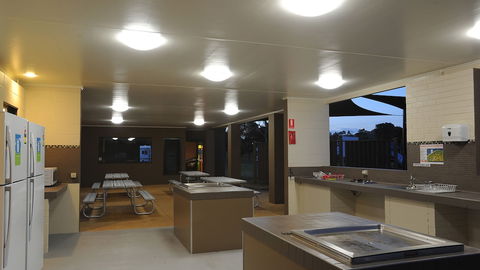 NRMA Eastern Beach Holiday Park - Geraldton Accommodation 6