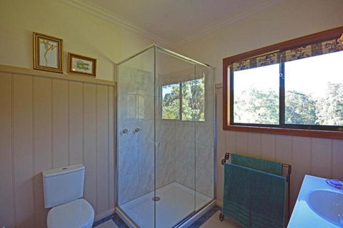 Araluen Park Cottages - Geraldton Accommodation 5