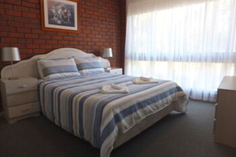 Paradise Holiday Apartments - Geraldton Accommodation 0