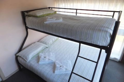 Paradise Holiday Apartments - Geraldton Accommodation 4