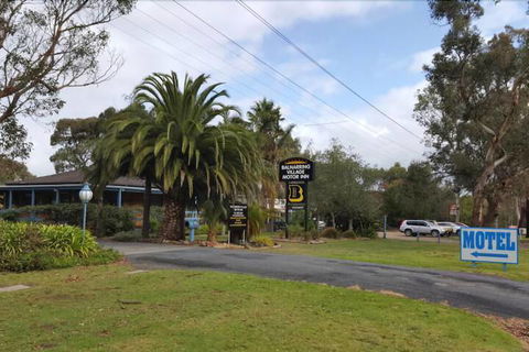 Balnarring Village Motor Inn - Geraldton Accommodation 1