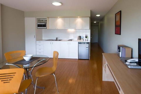 Cabarita Lake Apartments - Geraldton Accommodation 4