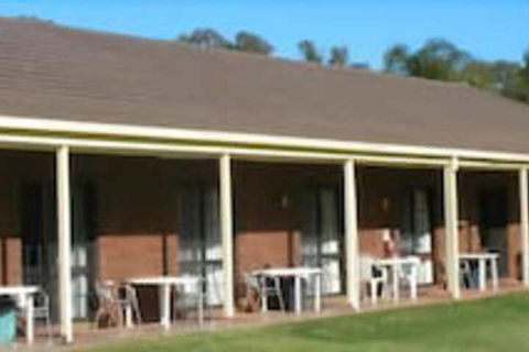 Tocumwal Golf Resort - Geraldton Accommodation 6
