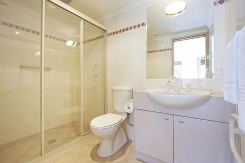 Lhotsky Apartments - Geraldton Accommodation 2