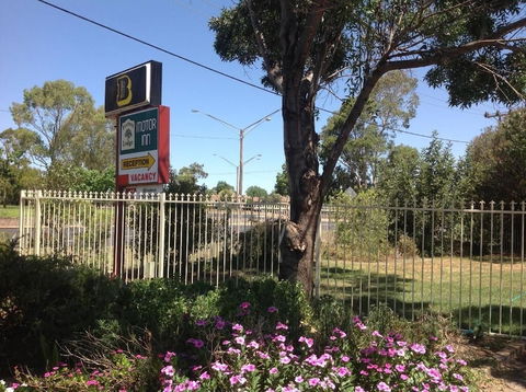 Forest Lodge Motor Inn & Restaurant - Geraldton Accommodation 3