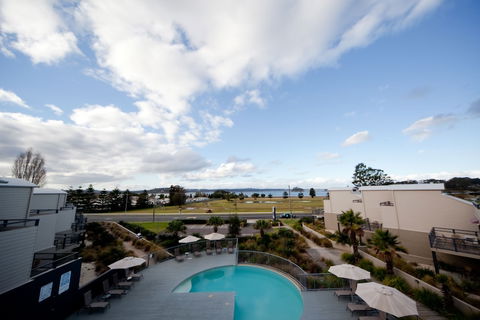 Corrigans Cove - Geraldton Accommodation 0