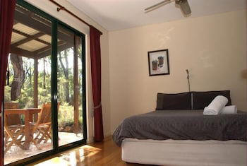 Island Brook Estate - Geraldton Accommodation 3