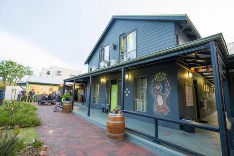 Dunsborough Beachouse YHA Hostel - Geraldton Accommodation 3