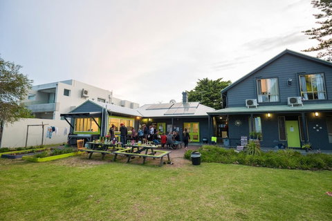 Dunsborough Beachouse YHA Hostel - Geraldton Accommodation 1