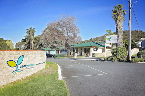 Albany Gardens Tourist Park - Geraldton Accommodation 1