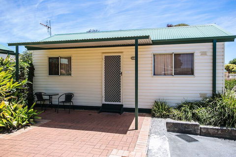 Albany Gardens Tourist Park - Geraldton Accommodation 4