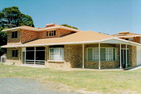 Anoyster On The Beach Sawtell - Geraldton Accommodation 6
