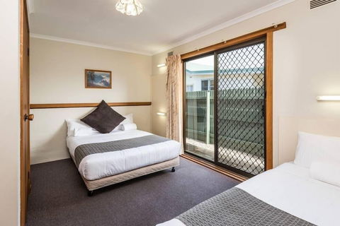 Lakes Jakaranda Holiday Units - Geraldton Accommodation 5