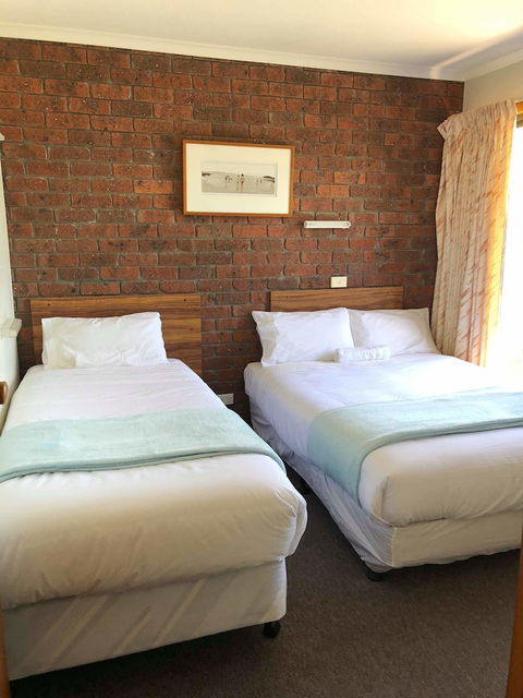 Lakes Jakaranda Holiday Units - Geraldton Accommodation 2