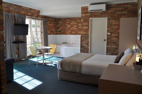 Mollymook Surfbeach Motel And Apartments - Geraldton Accommodation 5