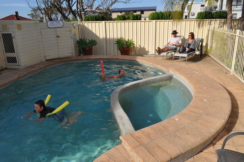 Mollymook Surfbeach Motel And Apartments - Geraldton Accommodation 1