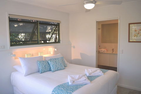 The Retreat Beach Houses - Geraldton Accommodation 4