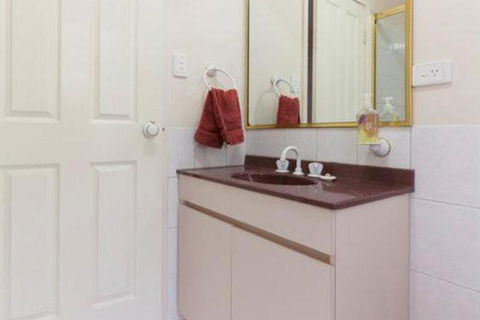 Marys Bed & Breakfast - Geraldton Accommodation 7