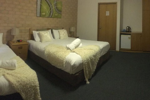 Golden Chain Aalana Motor Inn - Geraldton Accommodation 7