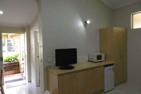 Ocean Shores Motel - Geraldton Accommodation 6