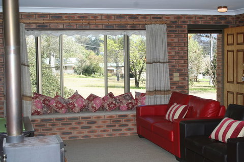 Shady Trees Barrington Holiday House - Geraldton Accommodation 4
