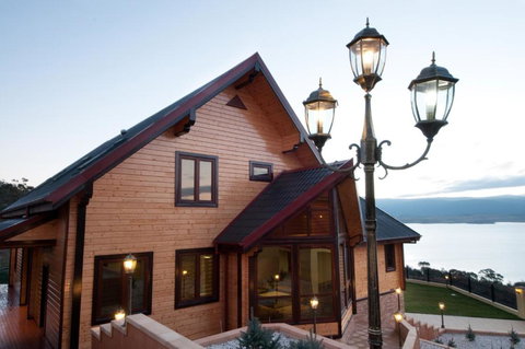 Scandinavian Castle - Geraldton Accommodation 4