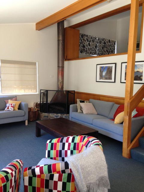 Tombarra 4B - Geraldton Accommodation 2