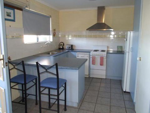 Blue Waters Four - Geraldton Accommodation 3