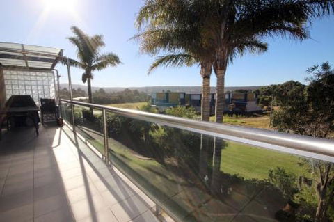 Blue Waters Four - Geraldton Accommodation 2