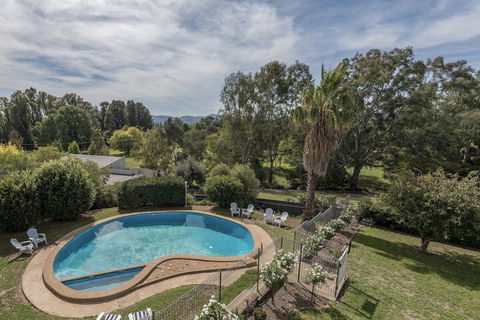 Harriet House Tumut - Geraldton Accommodation 2