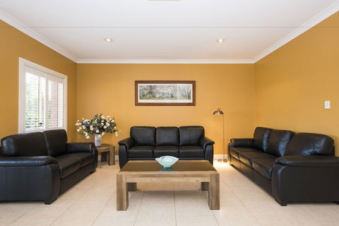 Colonial Court Villas - Geraldton Accommodation 4