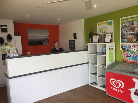 Tasman Holiday Parks - Lake Mulwala - Geraldton Accommodation 1