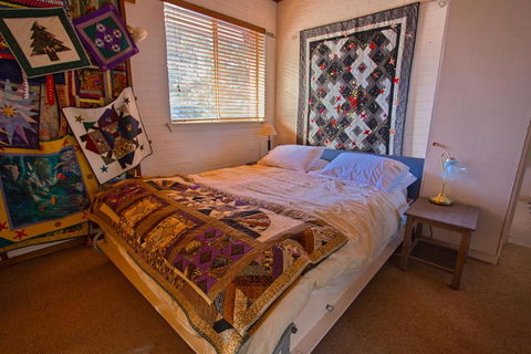 Quilters Studio - Geraldton Accommodation 4