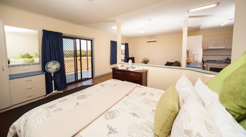 Nutkin Lodge - Geraldton Accommodation 1