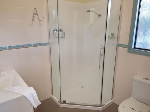 Nutkin Lodge - Geraldton Accommodation 2