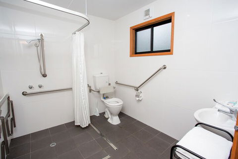 BIG4 Melbourne Holiday Park - Geraldton Accommodation 3