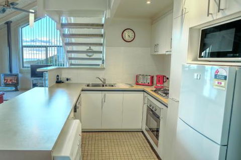 Whitecrest Great Ocean Road Resort - Geraldton Accommodation 6