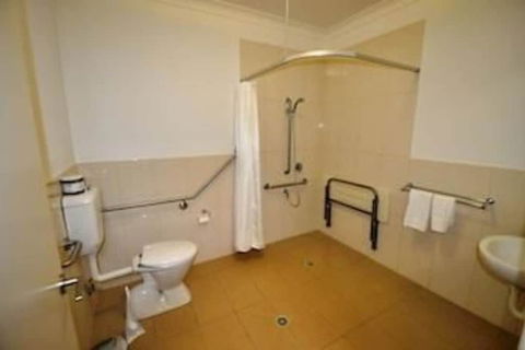 The Australian Hotel Motel Dalby - Geraldton Accommodation 6