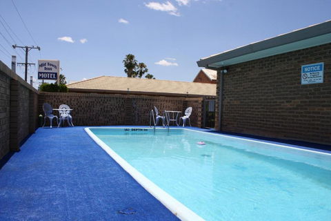 Mid Town Inn Narrabri - Geraldton Accommodation 3