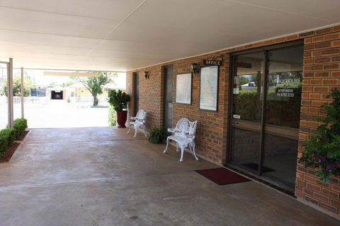 Mid Town Inn Narrabri - Geraldton Accommodation 4