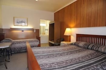 Bamboo Motor Inn - Geraldton Accommodation 1